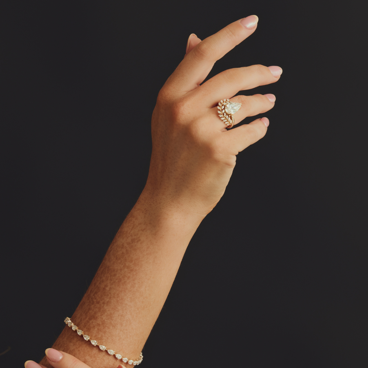 Average Cost of an Engagement Ring in the UK 2026